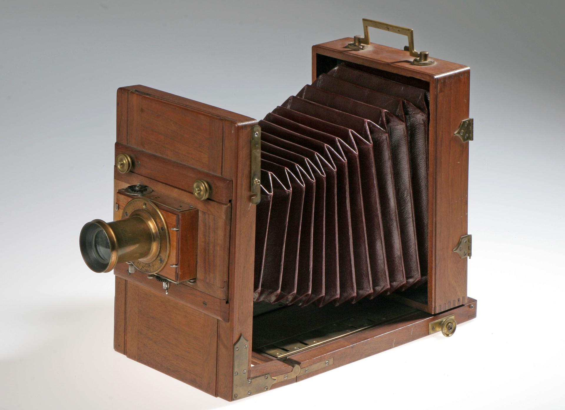 Chambre photographique en bois 13X18 pliable